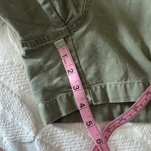 St. John's Bay vintage olive Chino shorts with tie waist size 14 but runs small. - Picture 6 of 7